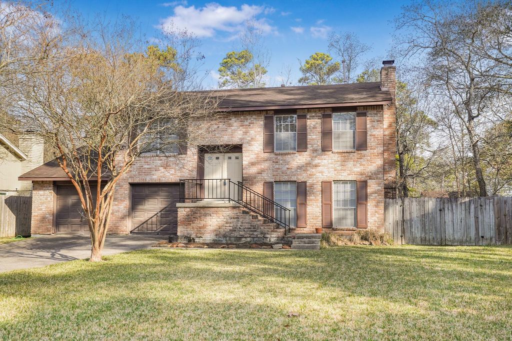 Photo of 2019 Lake Creek Drive, Houston, TX 77339 (MLS # 96467349)