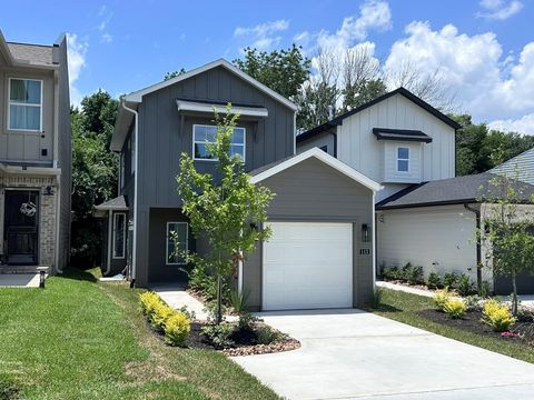 Photo of 113 Capetown Cir, Montgomery, TX 77356 (MLS # 42086768)