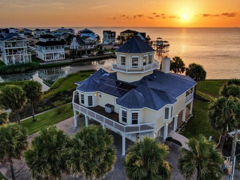 Photo of 22621 Bay Point Drive, Galveston, TX 77554 (MLS # 75512299)
