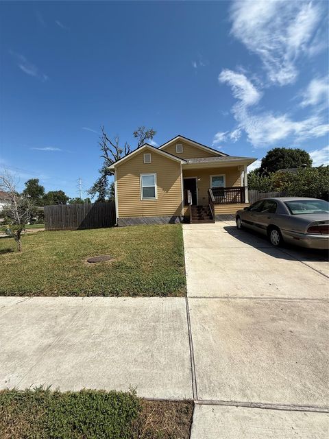 Tiny photo for 11639 Woodbuck Trail, Houston, TX 77013 (MLS # 56915083)