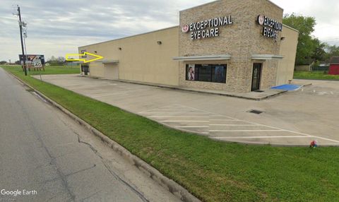 Photo of 202 E Boling Highway #A, Wharton, TX 77488 (MLS # 62971106)