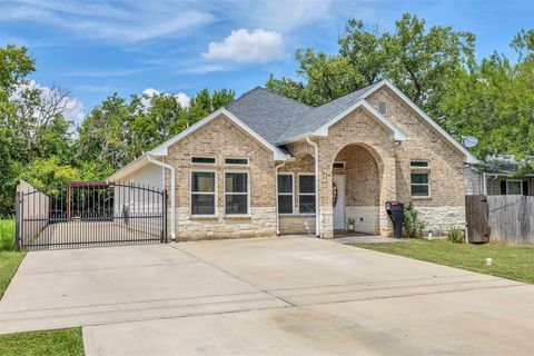 Photo of 118 Weldon Street, South Houston, TX 77587 (MLS # 23423187)