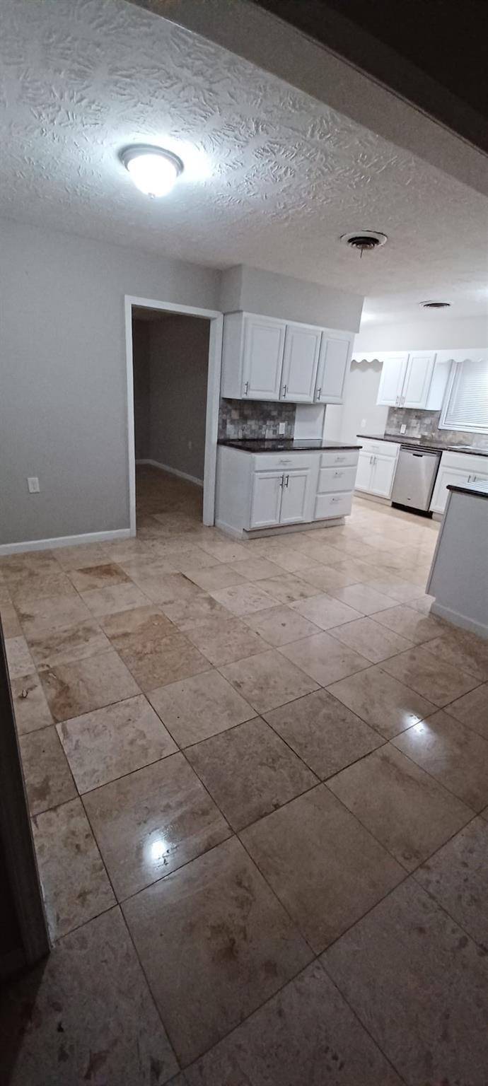 1017 Oak Drive