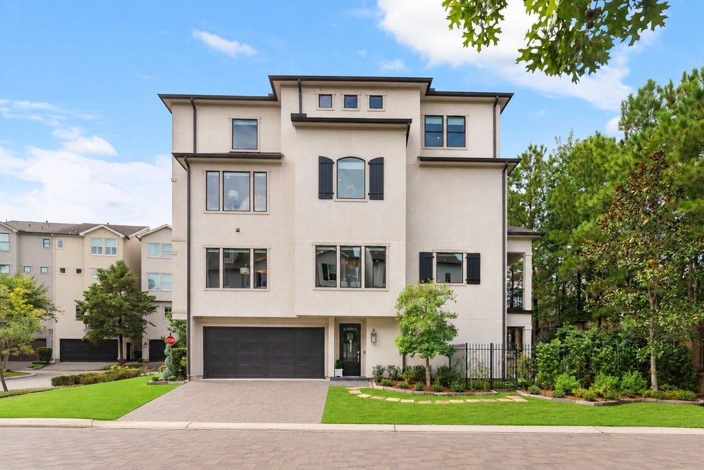 Photo of 10 Nautical Terrace Way, The Woodlands, TX 77380 (MLS # 53633941)