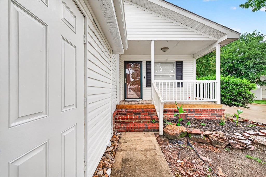 Photo of 10202 Berrybriar Lane, Tomball, TX 77375 (MLS # 64444711)
