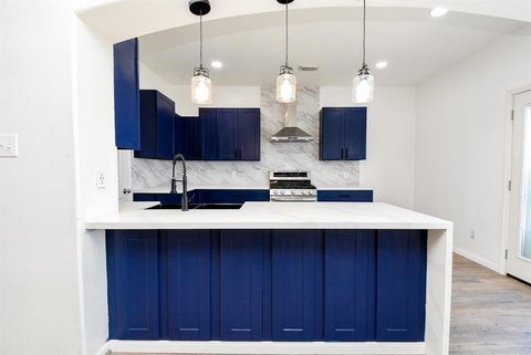 Photo of 11420 Elegant Way, Houston, TX 77066 (MLS # 67990355)