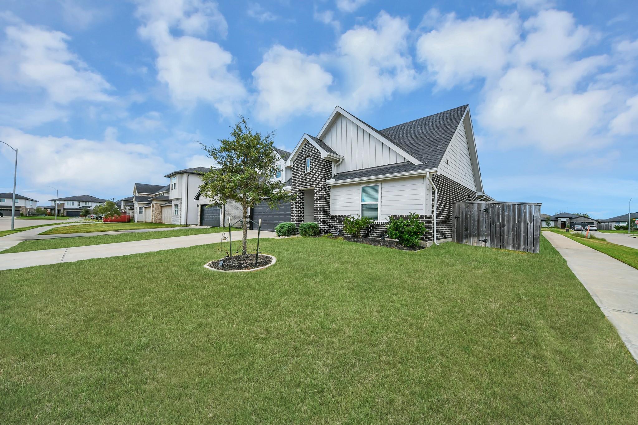 29402 Hoelzen Hollow Drive