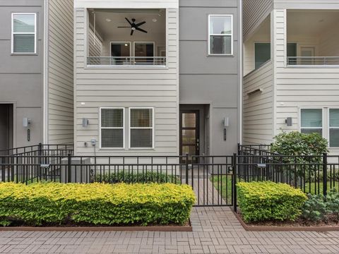 Photo of 2727 Clinton Drive, Houston, TX 77020 (MLS # 73137663)