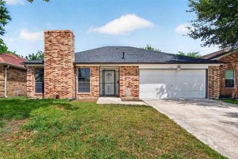 Photo of 3119 Jewel Ann Street, Houston, TX 77082 (MLS # 74562492)
