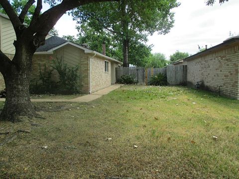 Photo of 11610 Ridge Run Drive, Houston, TX 77064 (MLS # 39592050)