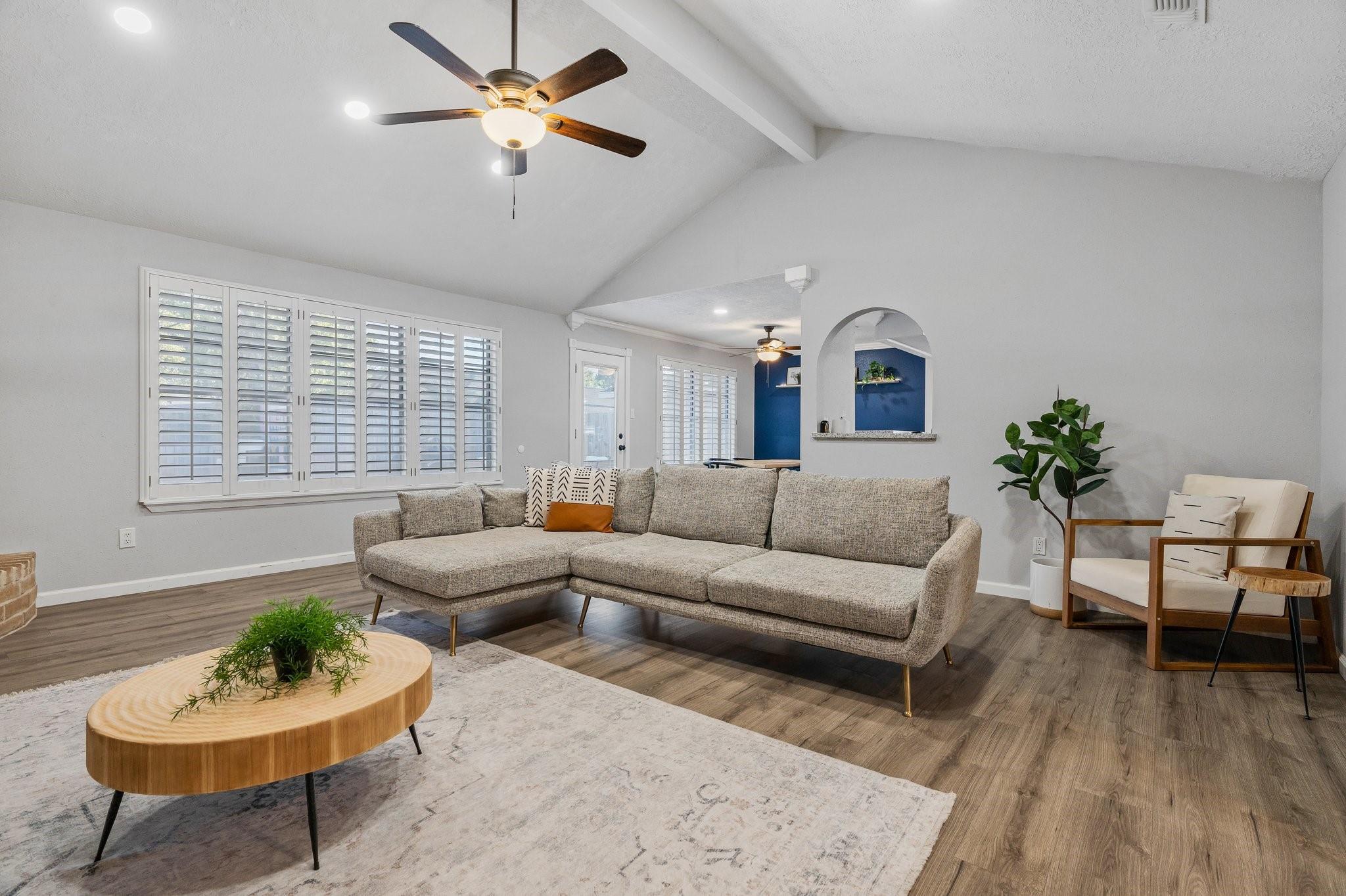 6434 Lynngate Drive