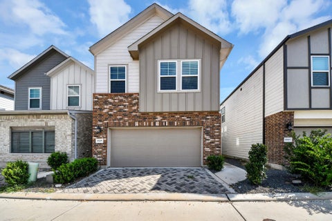 Photo of 8505 Rising Stream Drive, Houston, TX 77063 (MLS # 27873575)