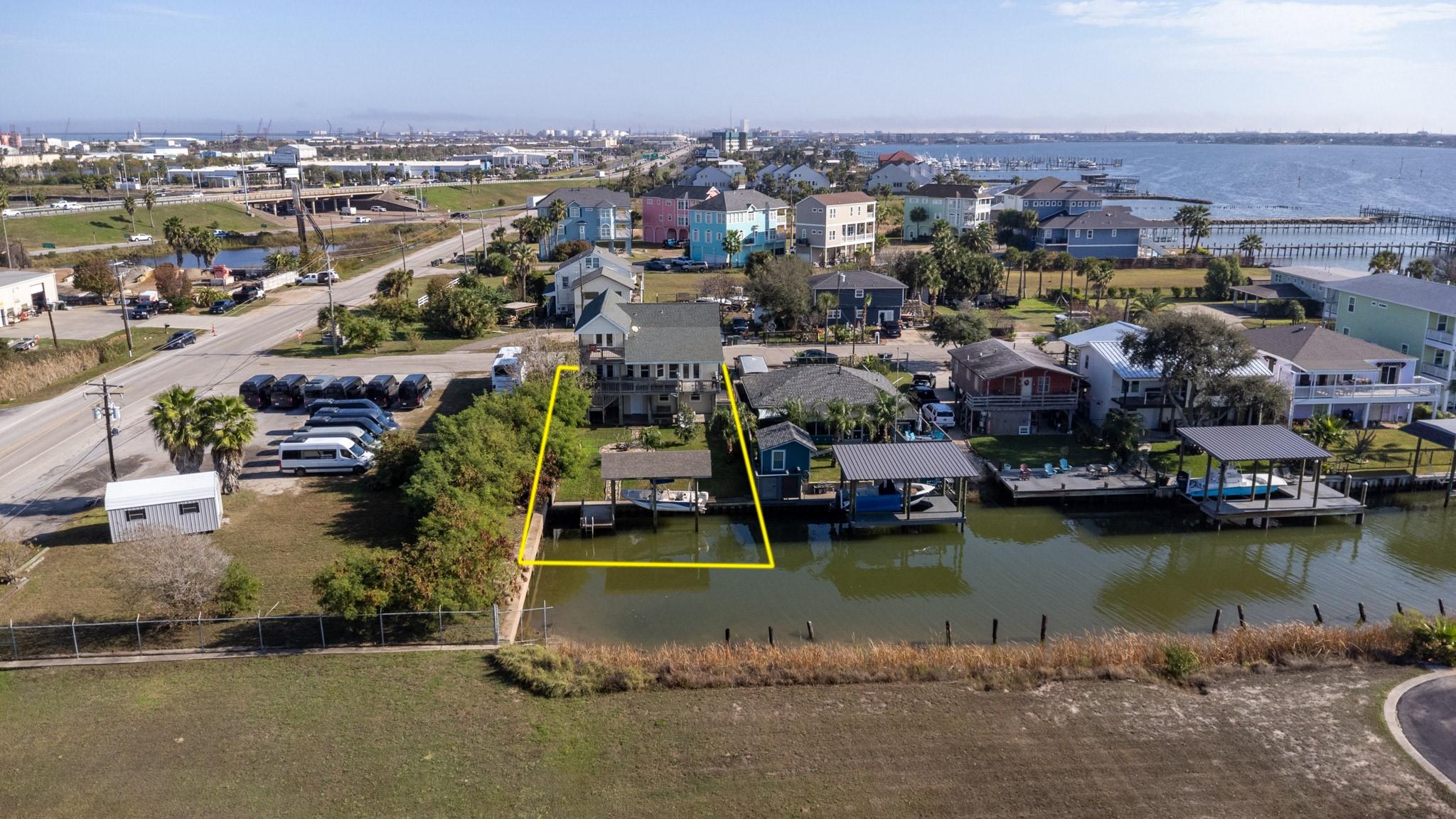 1003 Commodore Drive