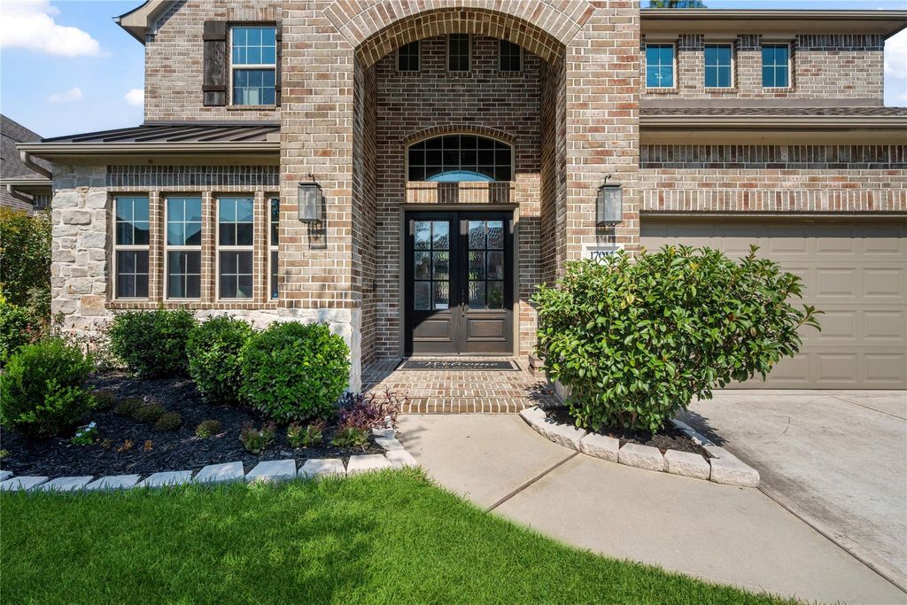 Photo of 17011 Burke Lake Lane, Houston, TX 77044 (MLS # 52629372)