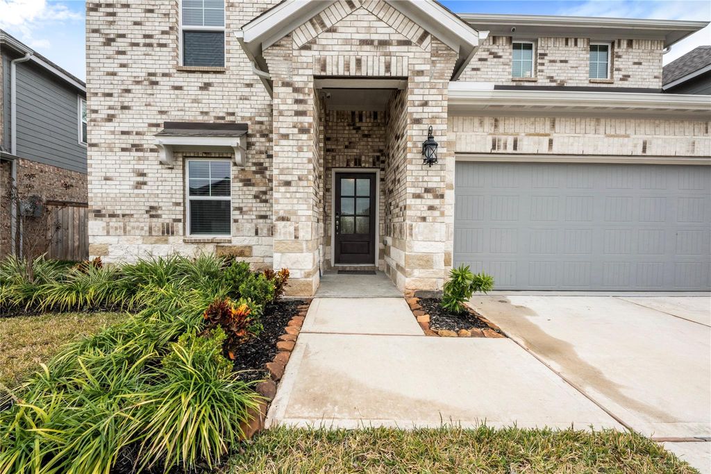 Photo of 8327 Valburn Drive, Richmond, TX 77406 (MLS # 35727023)