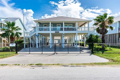 Photo of 876 Kahla Drive, Crystal Beach, TX 77650 (MLS # 49022329)
