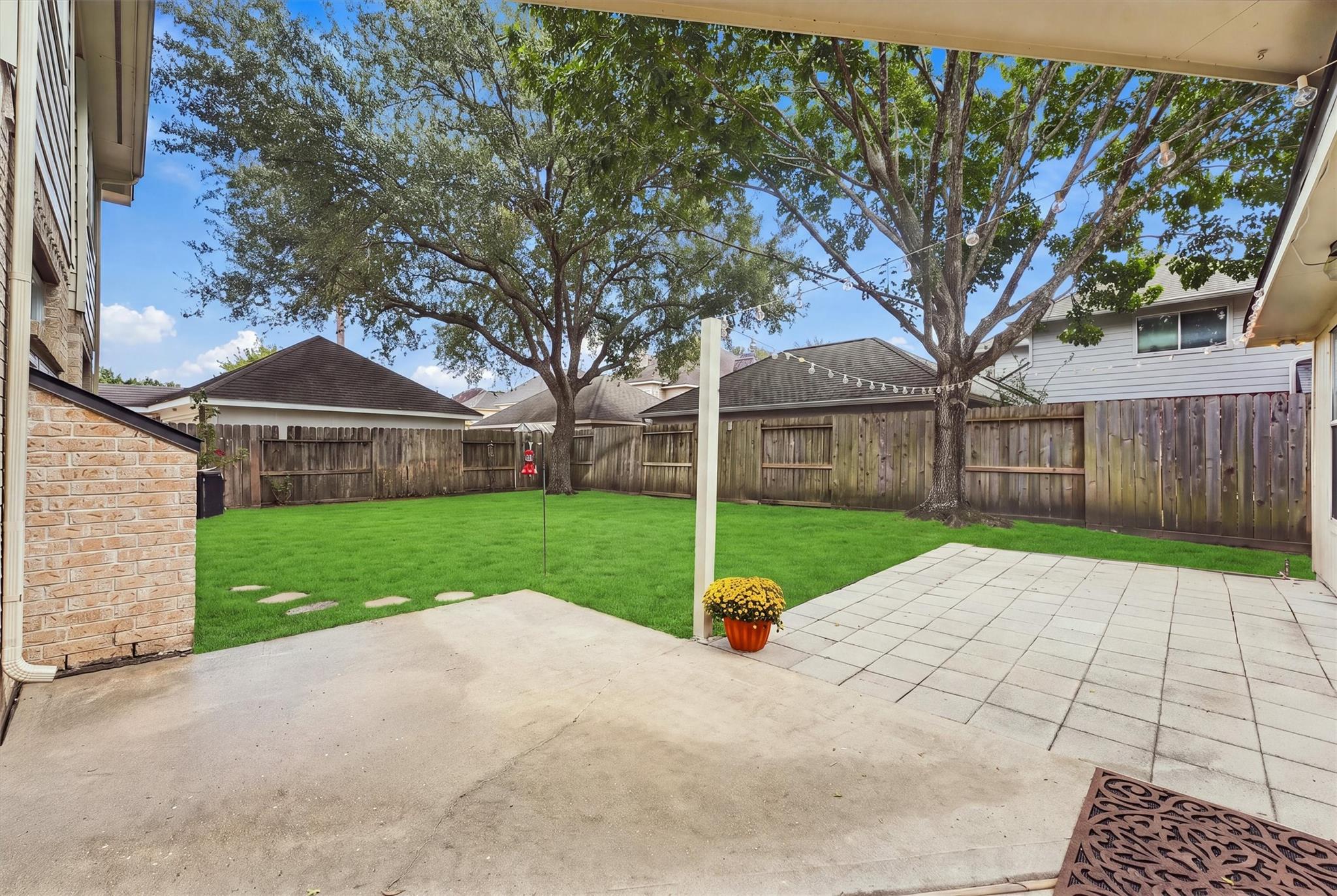 22415 Elizabeth Place Court