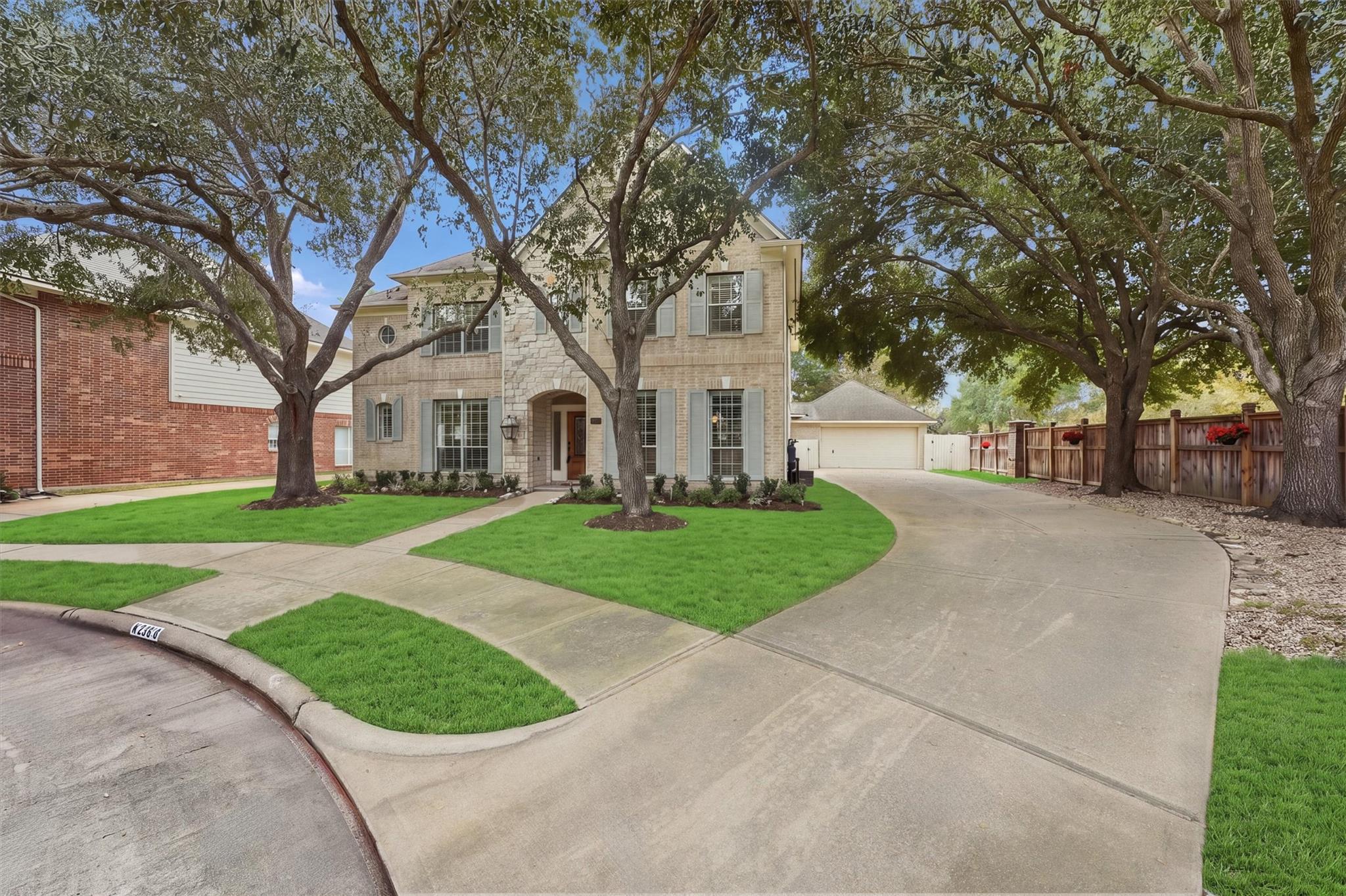 22415 Elizabeth Place Court