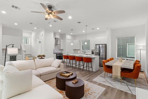 Photo of 517 Schweikhardt Street, Houston, TX 77020 (MLS # 81840240)