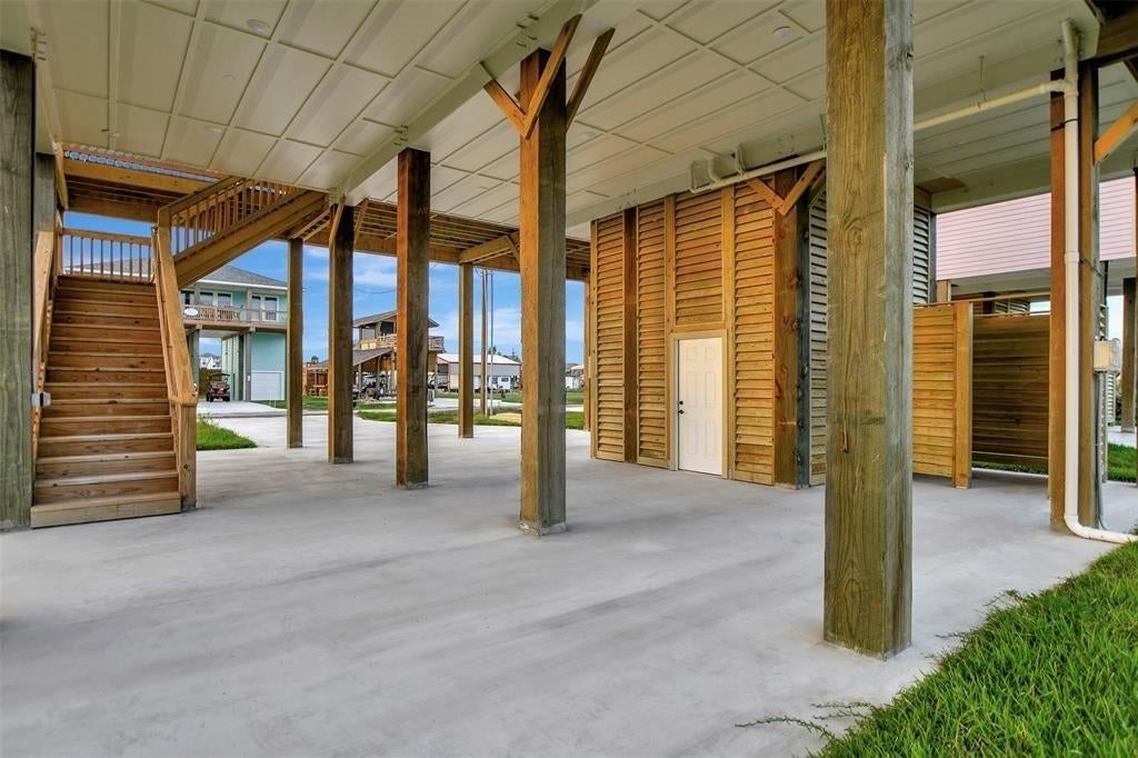 120 Jewel Drive