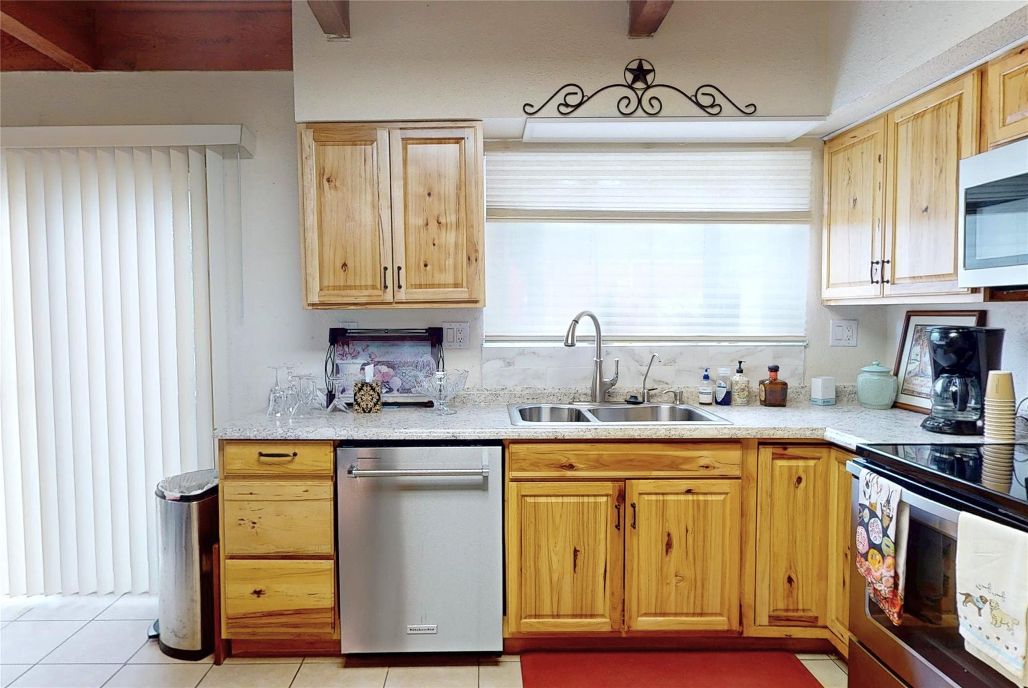 11505 W Us Highway 190 W