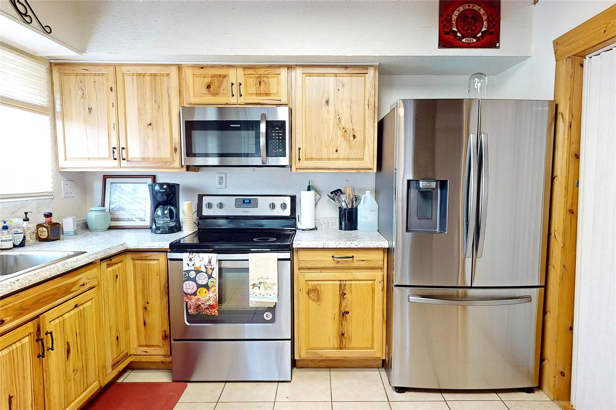 11505 W Us Highway 190 W