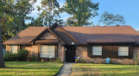 Photo of 1119 Woodfield Lane, Houston, TX 77073 (MLS # 68044953)