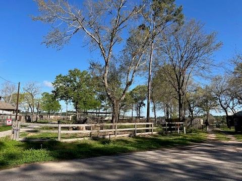Vacant Land For Sale - 24636 Canterbury Circle<br/> Hockley, TX 77447