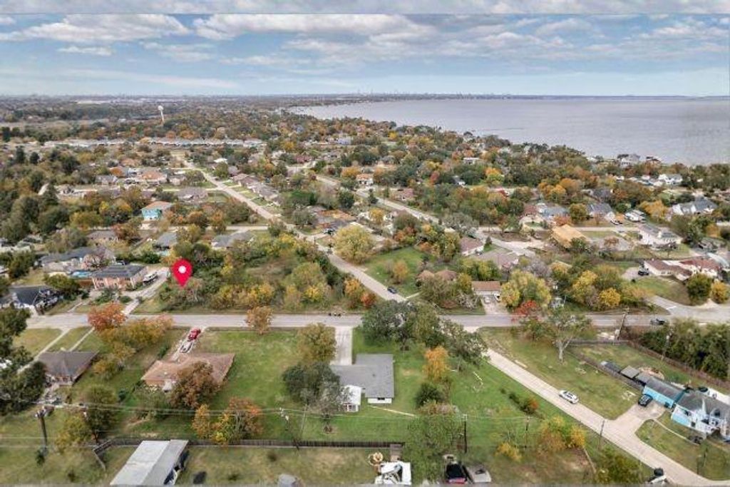 Photo of 0 Shore Acres Boulevard, Shoreacres, TX 77571 (MLS # 23879612)