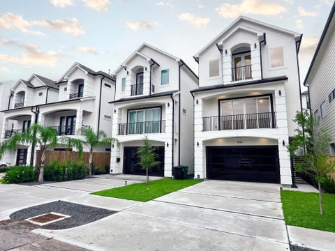 Homes For Sale - 902 Knox Street #A<br/> Houston, TX 77007