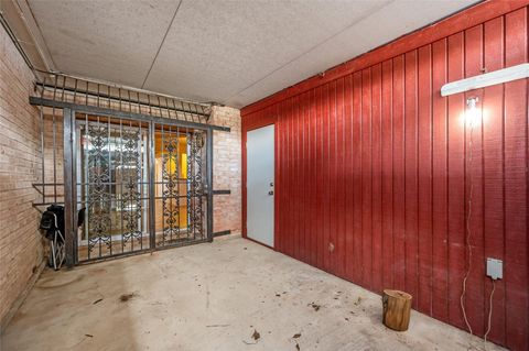 Tiny photo for 1303 Town Circle #4, Baytown, TX 77520 (MLS # 76940431)