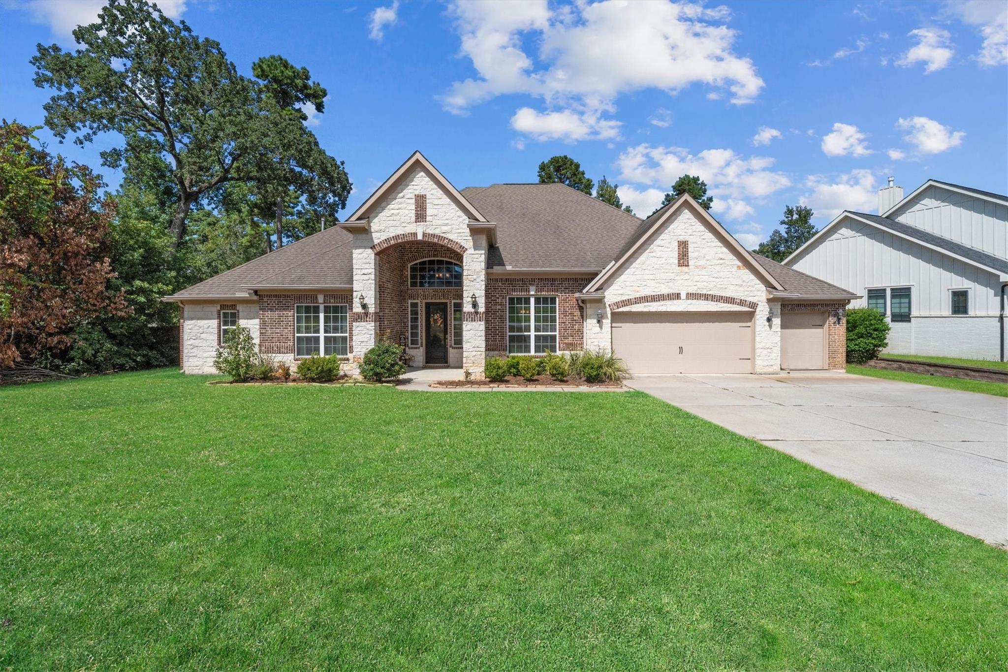 21364 Lady Bird Lane