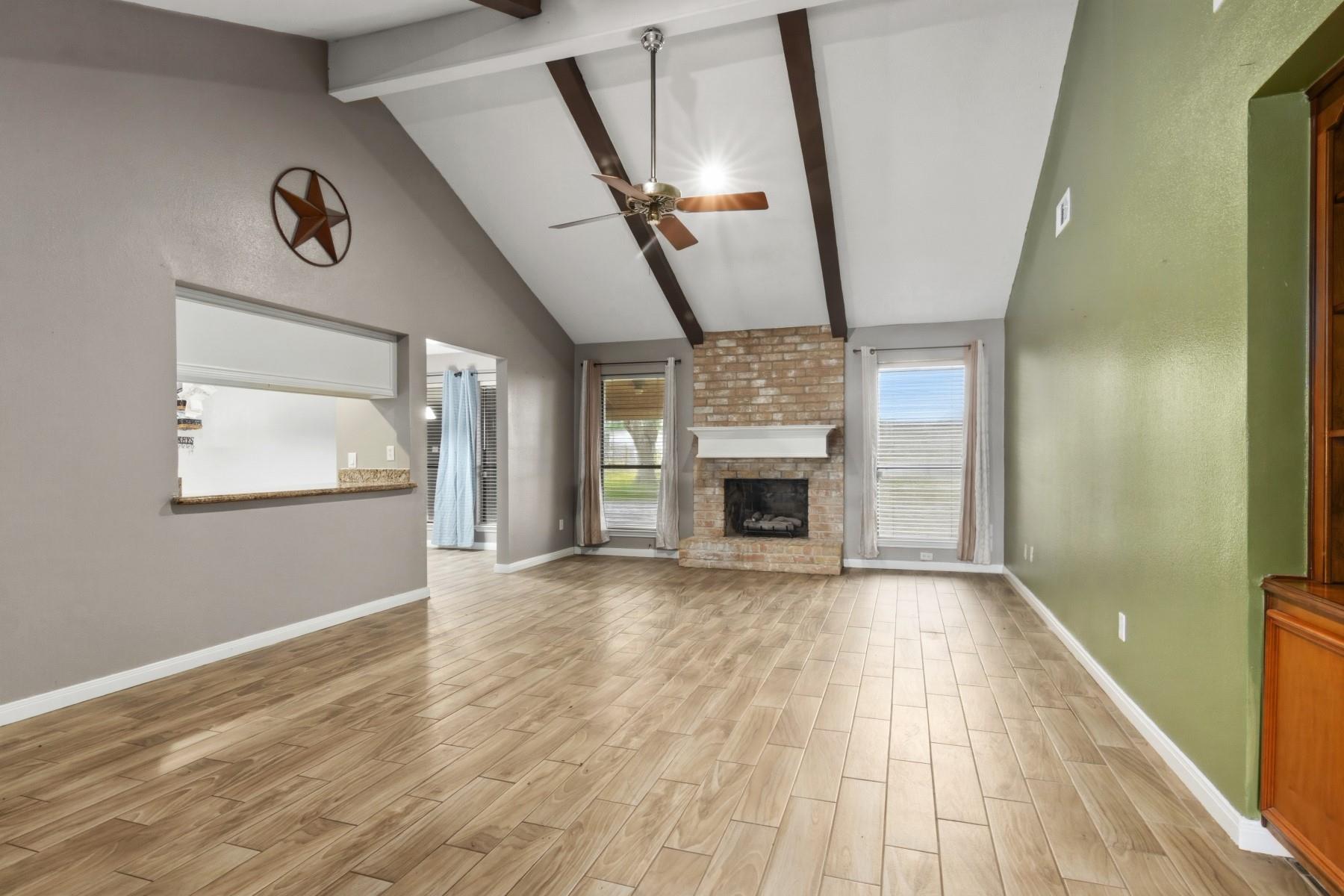 11214 Ashwood Drive