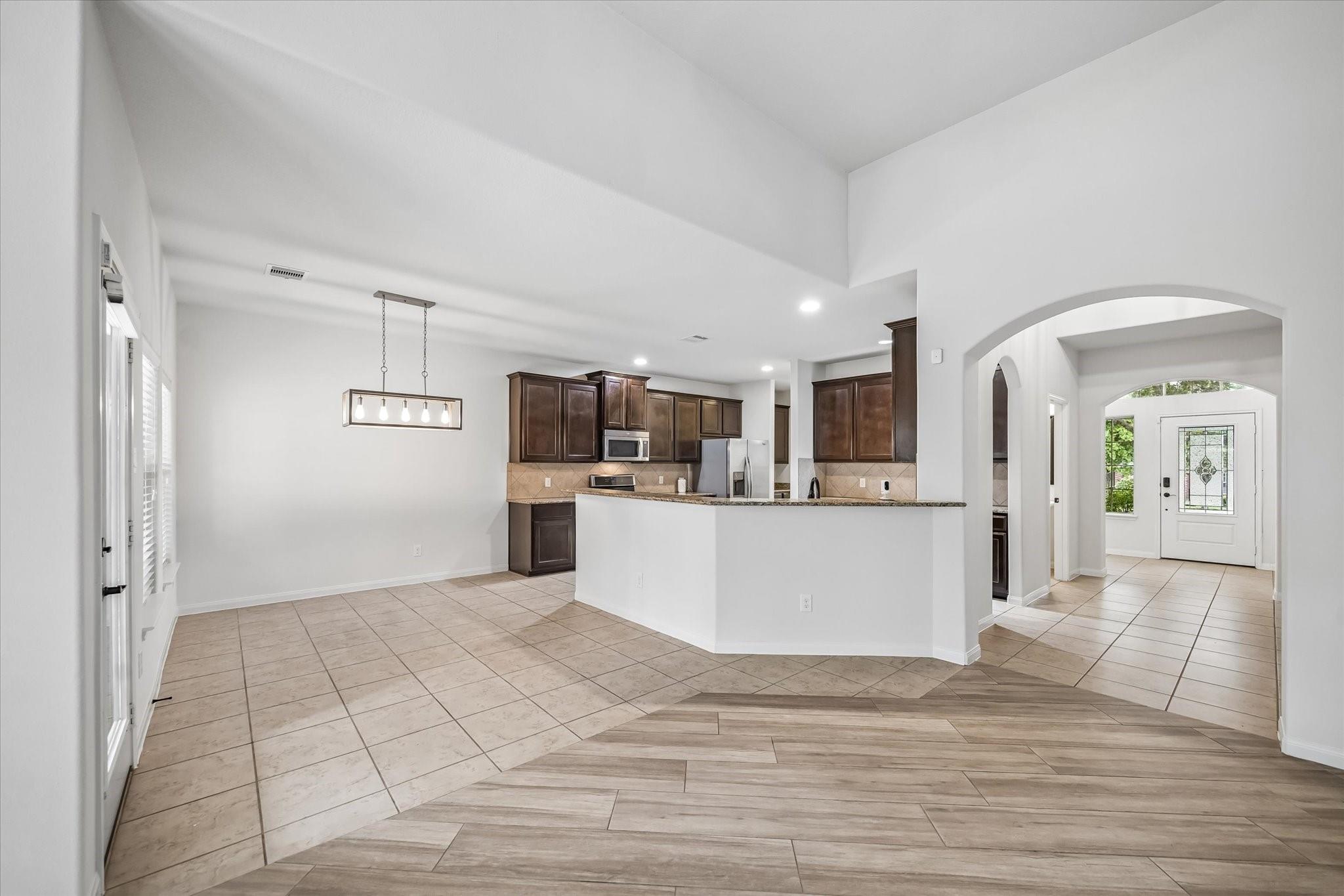 2033 Borthwick Lane