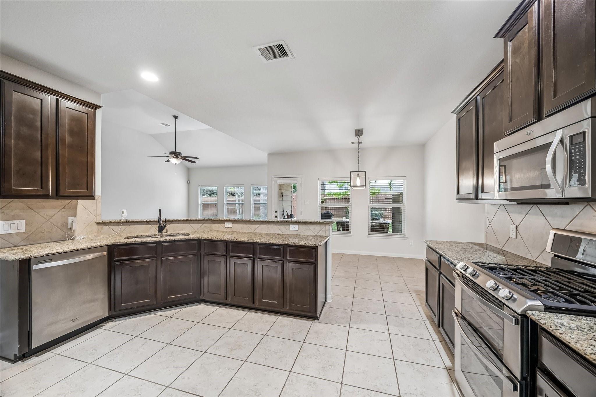 2033 Borthwick Lane