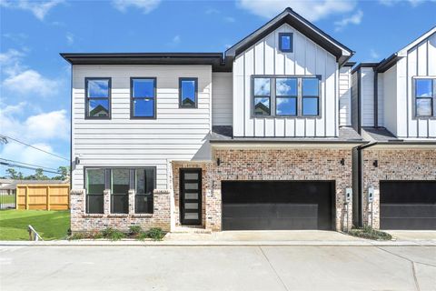 Photo of 2581 Paul Quinn Street, Houston, TX 77091 (MLS # 64732944)