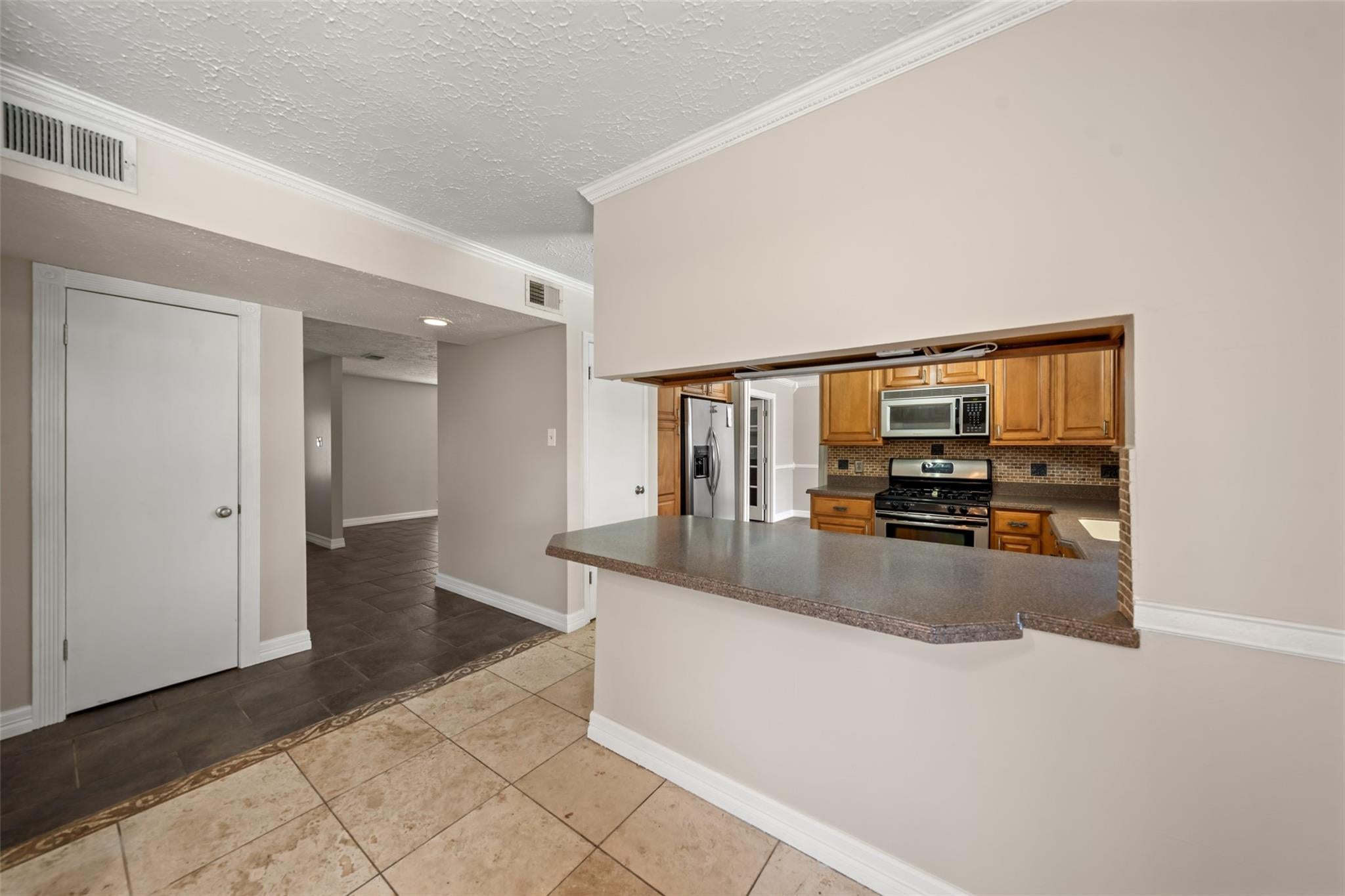 22303 Meadowrock Drive