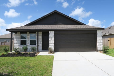 Homes For Rent - 921 Woodhaven Lakes Drive<br/> La Marque, TX 77586