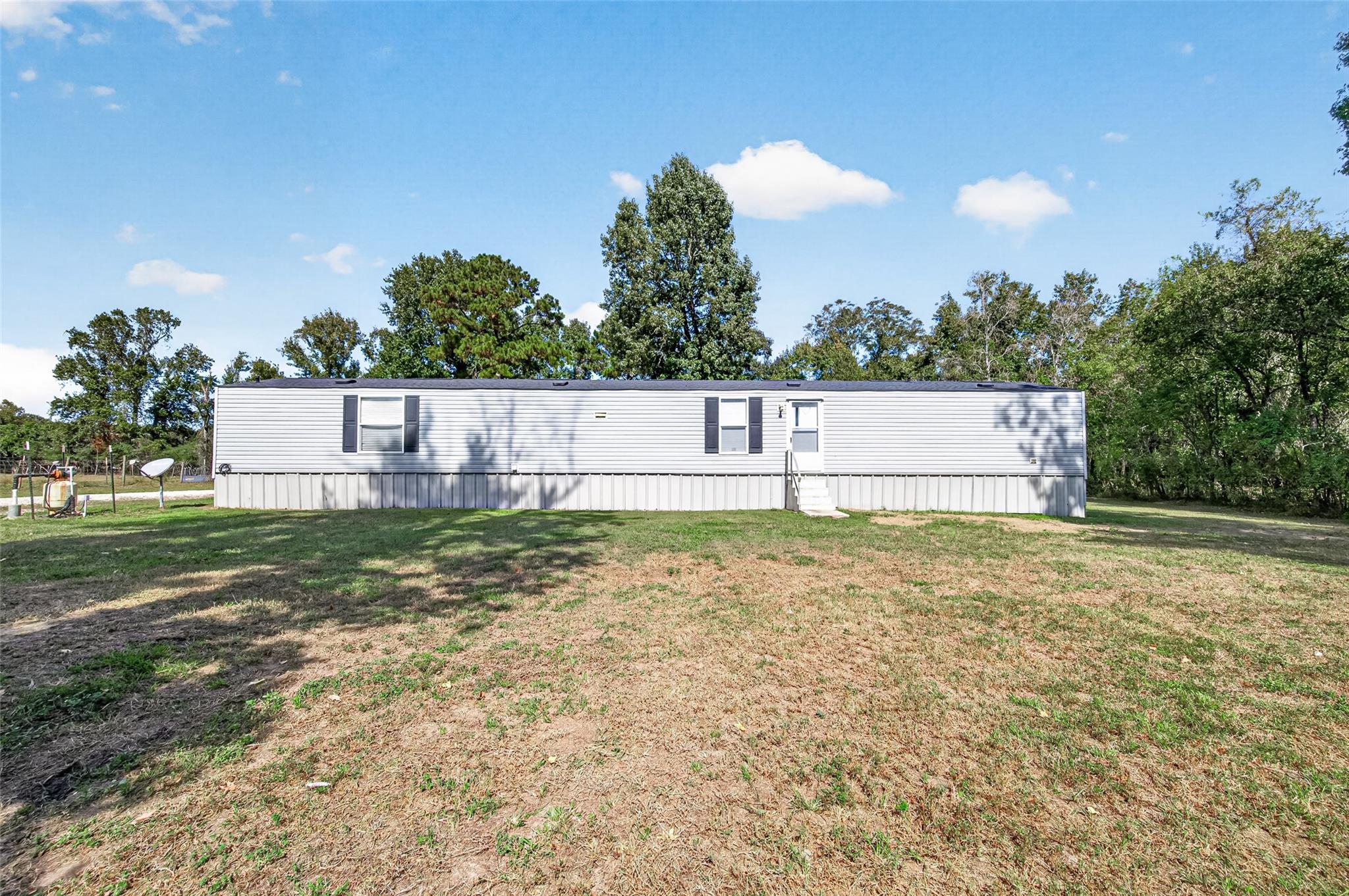 560 County Road 142