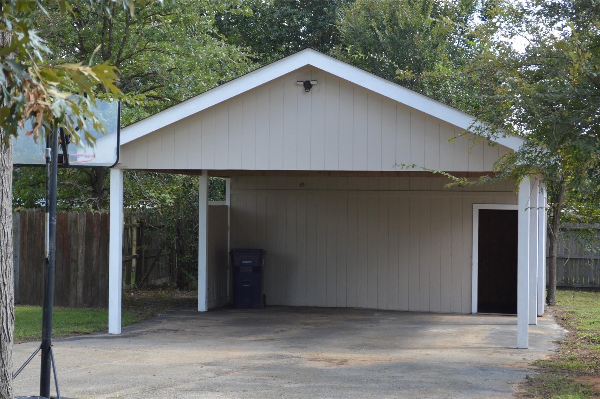 25321 Bluff View Court - Photo 2