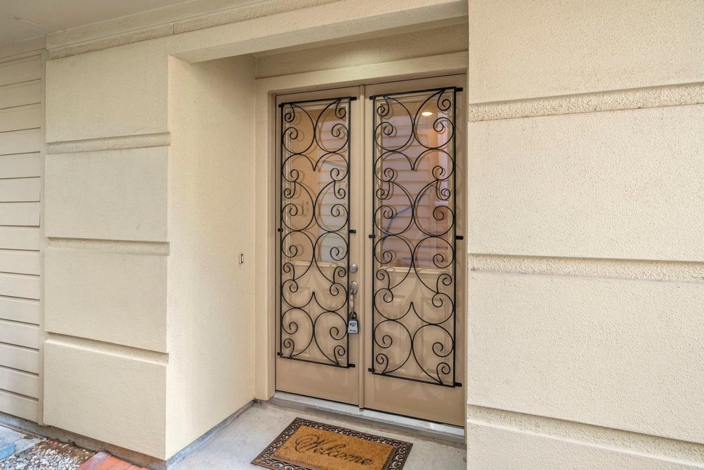 Photo of 1726 Stacy Falls, Houston, TX 77008 (MLS # 63664067)