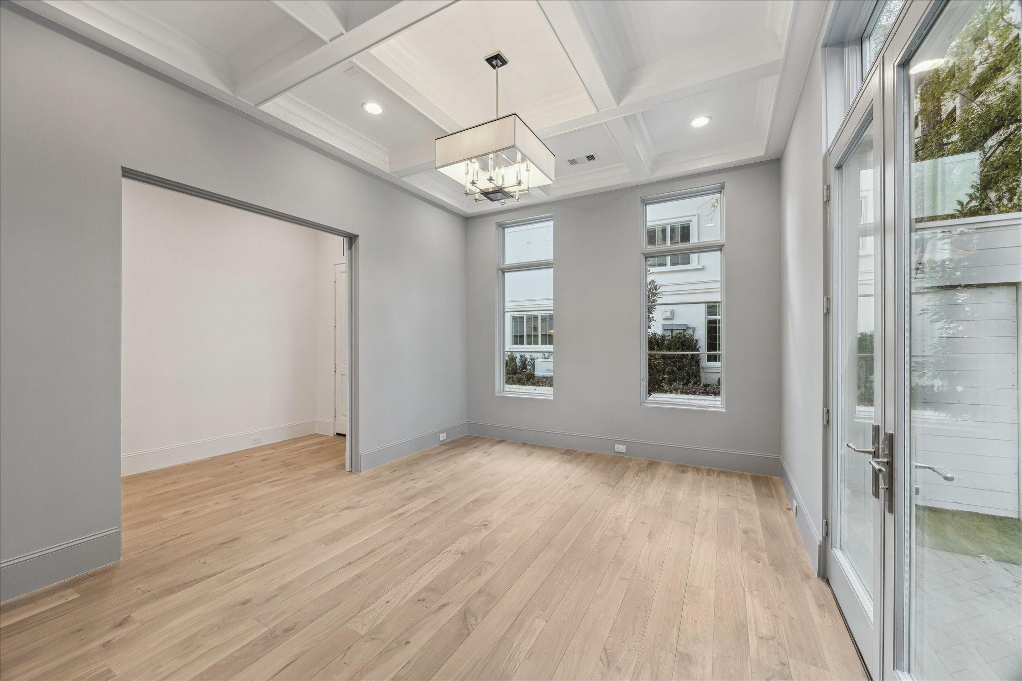 3 Wentworth Green Way
