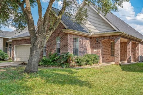Photo of 4810 Plum Forest Road, Houston, TX 77084 (MLS # 27272915) Photo of 4810 Plum Forest Road, Houston, TX 77084 (MLS # 27272915)