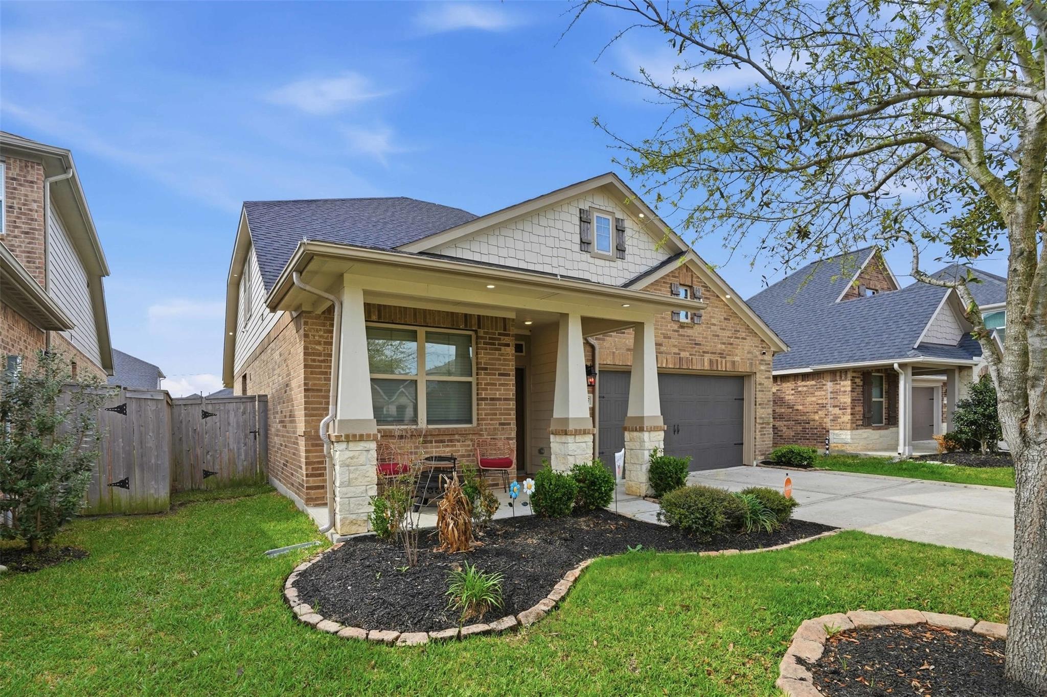 2347 Vanessa Cay Lane