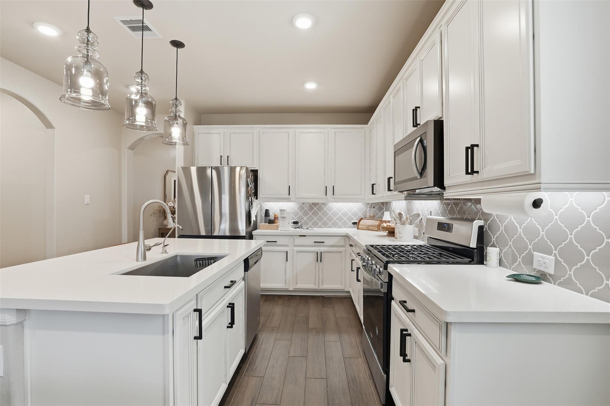 2347 Vanessa Cay Lane