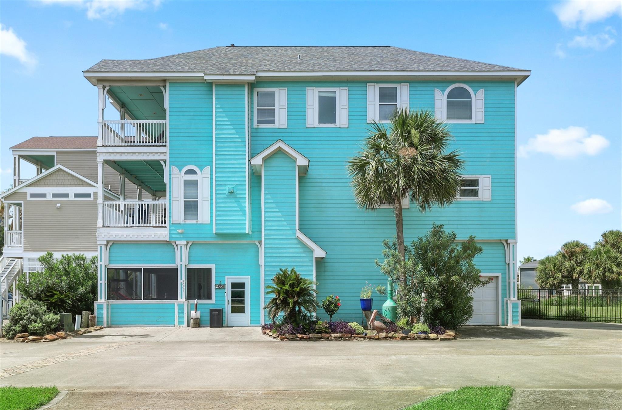 1007 Lillian Lane