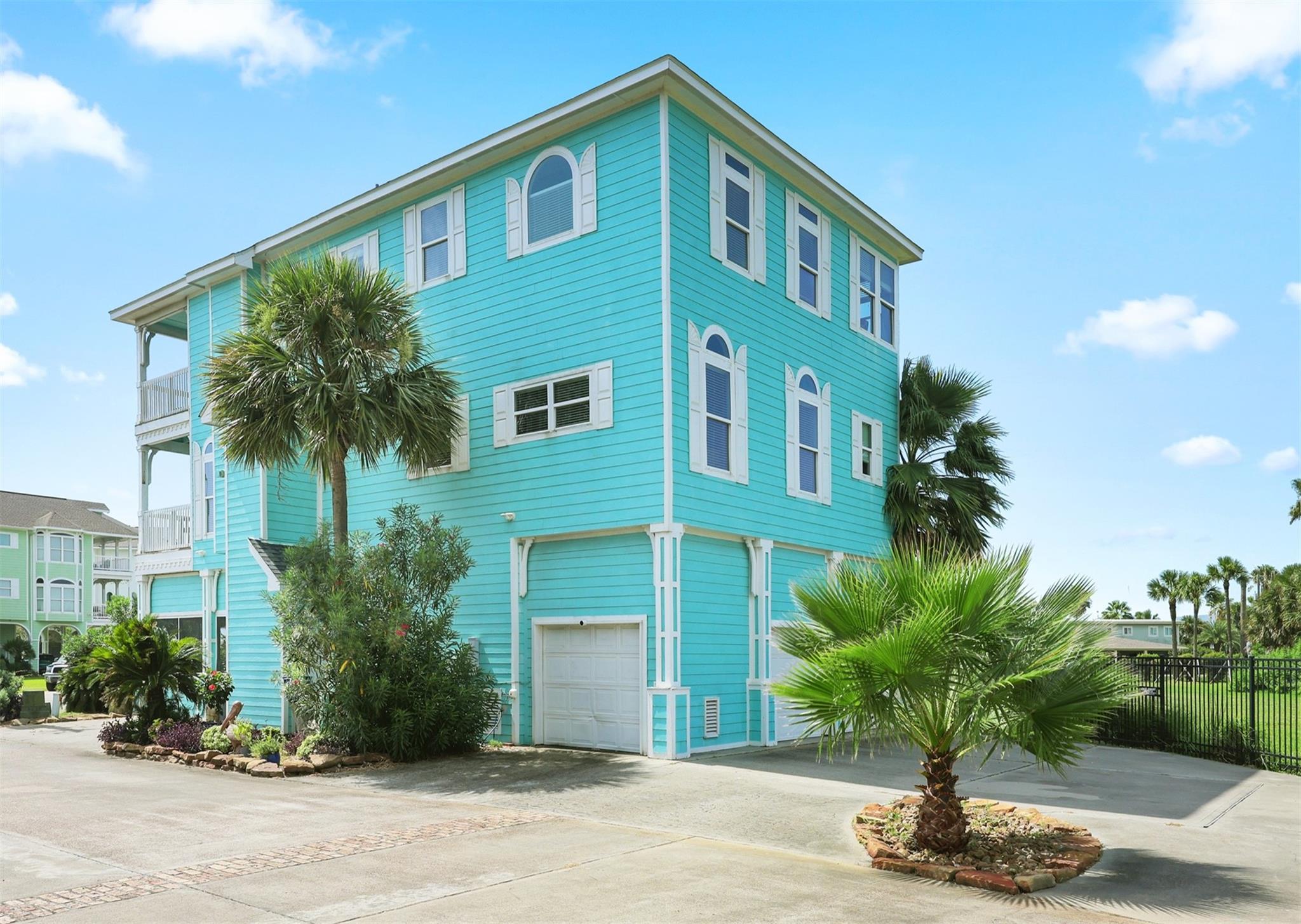1007 Lillian Lane
