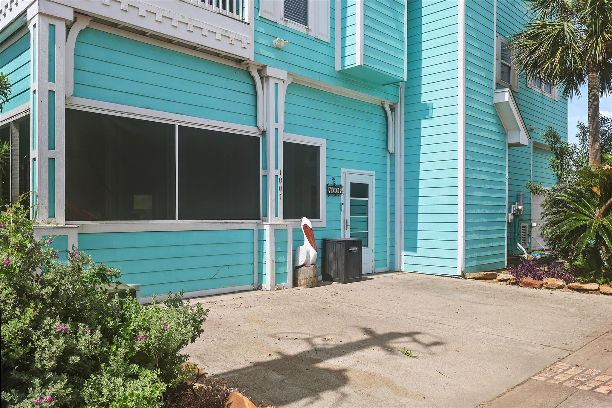 1007 Lillian Lane