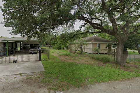 Vacant Land For Sale - 503 W Avenue<br/> Nueces County, Robstown, TX 78380