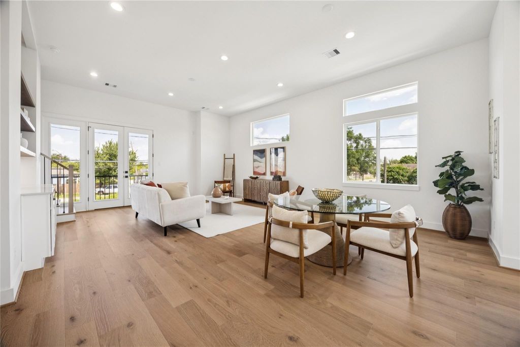 Photo of 2810 Mills Street, Houston, TX 77026 (MLS # 41782117)